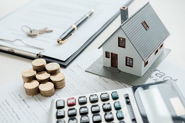 Refinancing: What Is It And How Does It Work?